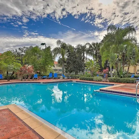 Townhome With Lanai And Pool Access About 10 Mi To Disney!